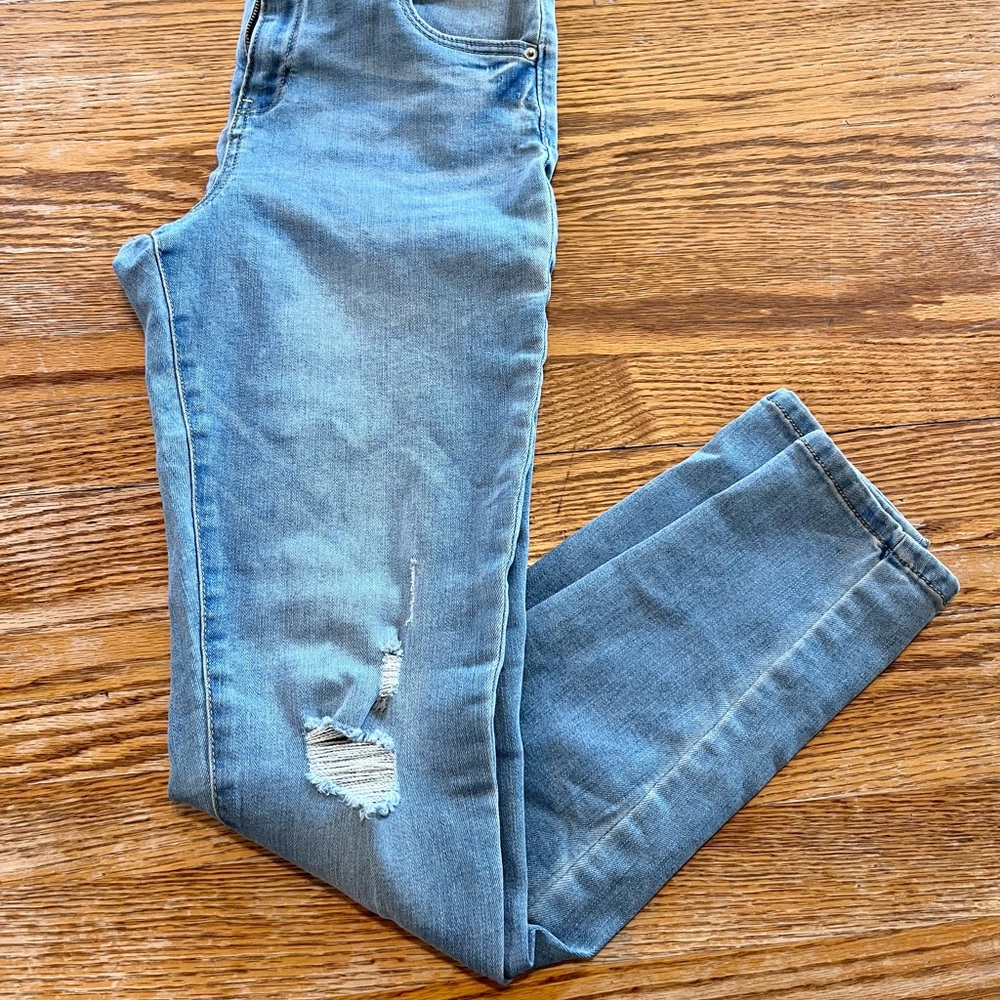 ✨2/$25✨ Ardene Collective Jeans - Size 9